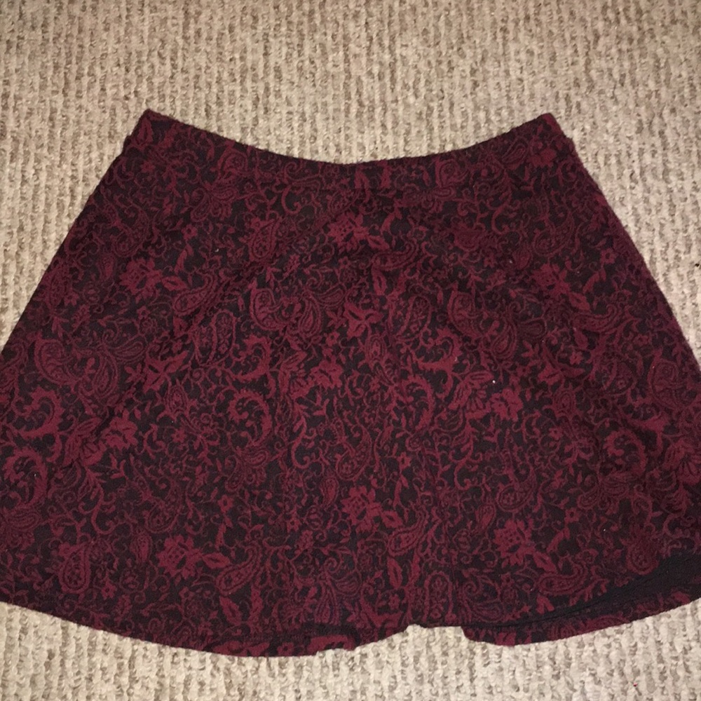 Black and red printed skirt